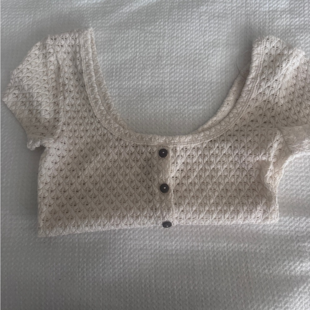 Bozzolo textured, button up knit top. Cream color size medium.